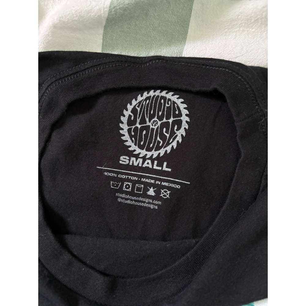 Studio House Designs The Ring Horror Movie Long Sleeve Graphic Tee Black Small - Picture 2 of 5